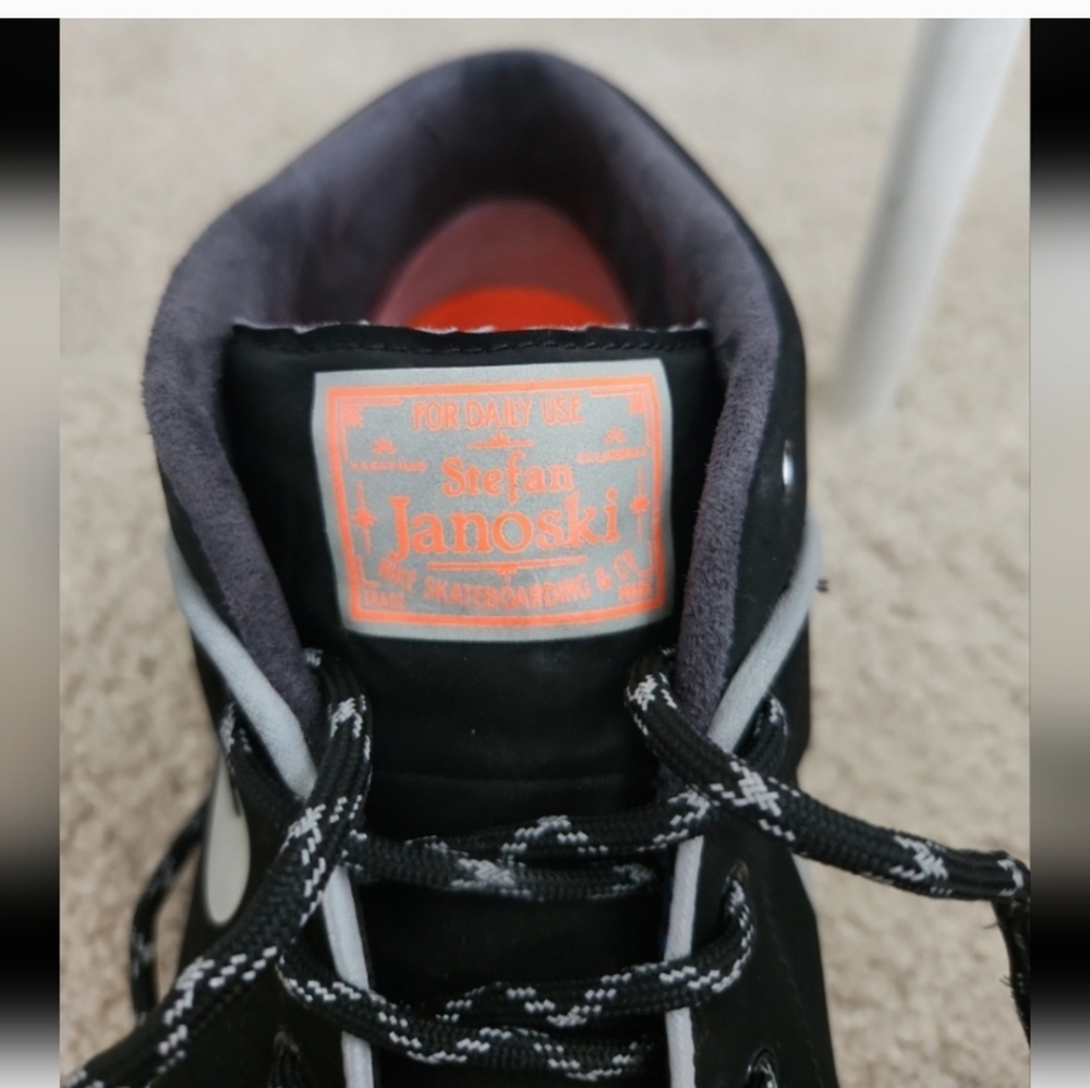 Nike Stefan Janoski Shoes - Picture 3 of 9